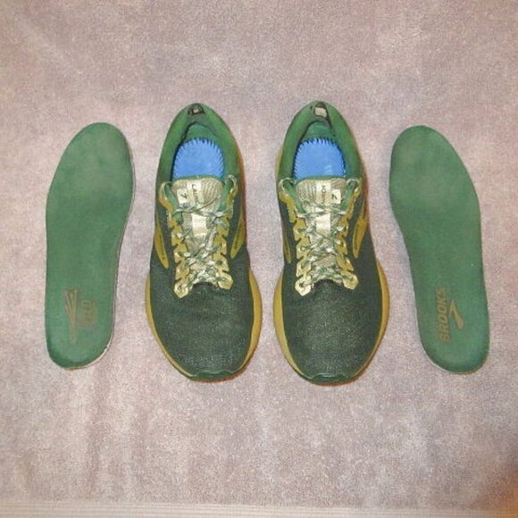Brooks Womens Launch 7 Run Lucky Sneakers Size 7.5 Shoes Gold Eden Green LE - Picture 3 of 11